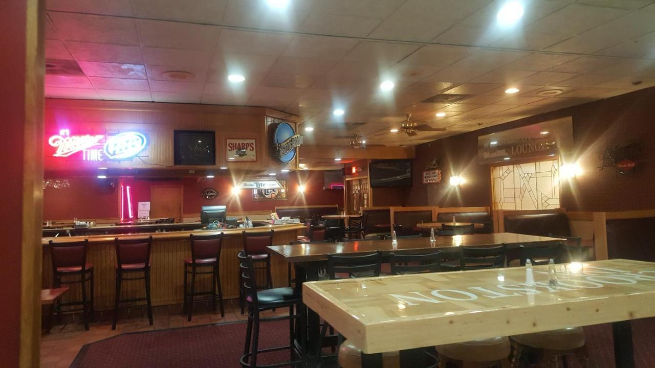 Crookston Inn & Convention Center Esterno foto
