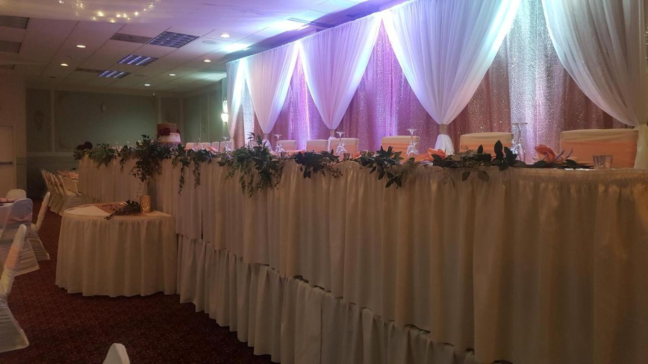 Crookston Inn & Convention Center Esterno foto