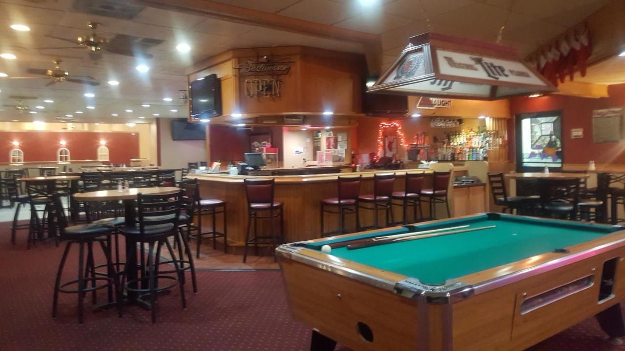 Crookston Inn & Convention Center Esterno foto